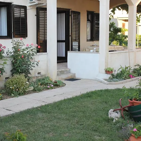 Apartment Paulin Pag Pag Town