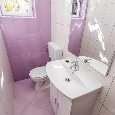 Paulin Pag Apartment *