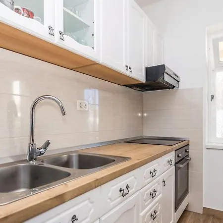 Apartment Paulin Pag *